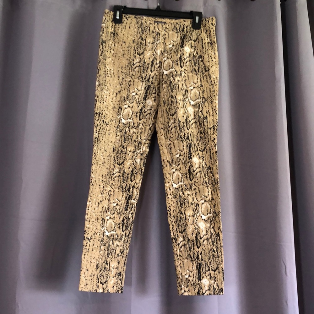 🔥💲Leopard print Vince Camuto size 4
